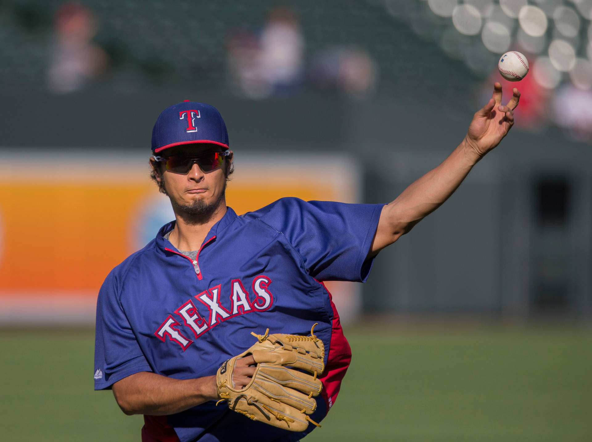 Rangers fans yu darvish rangers hi-res stock photography and