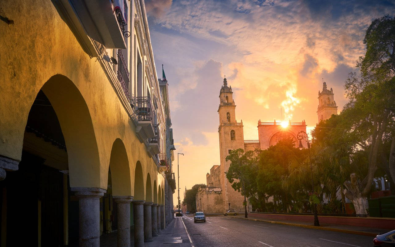 Catedralde Merida Ao Pôr Do Sol Em Yucatan Papel de Parede