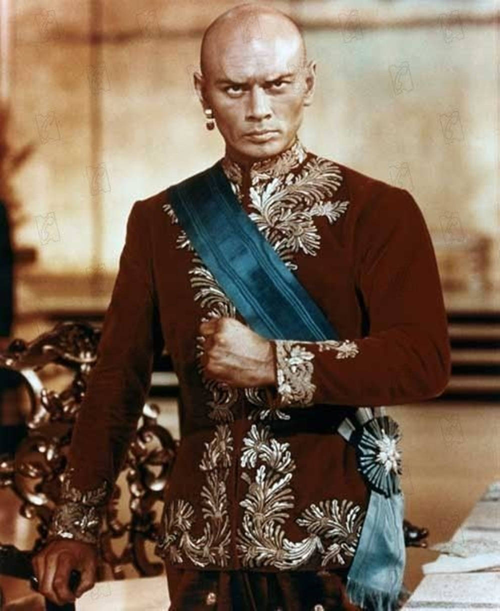 Yul Brynner As King Mongkut The King And I Wallpaper