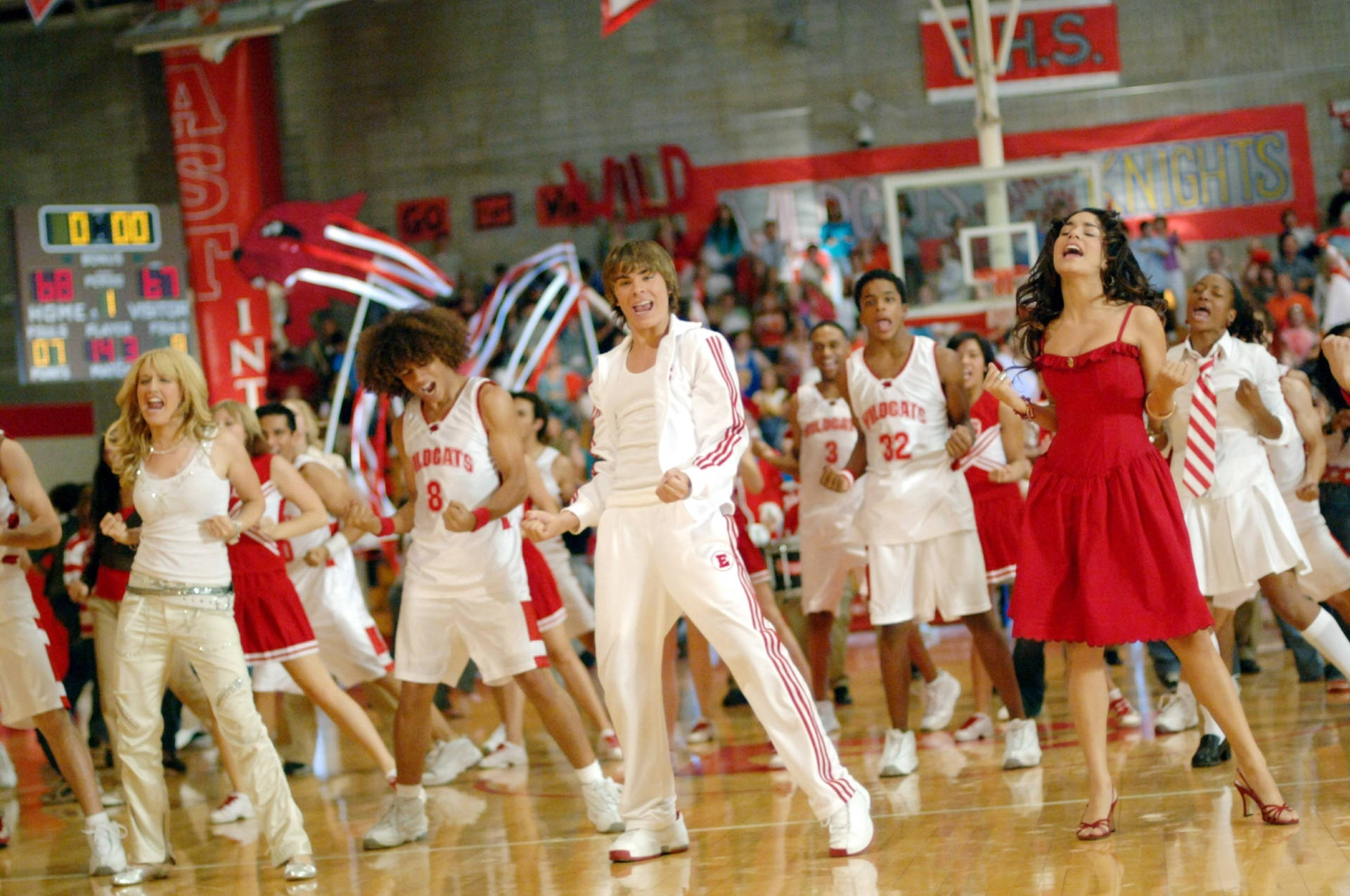 Zac Efron With Hsm Cast