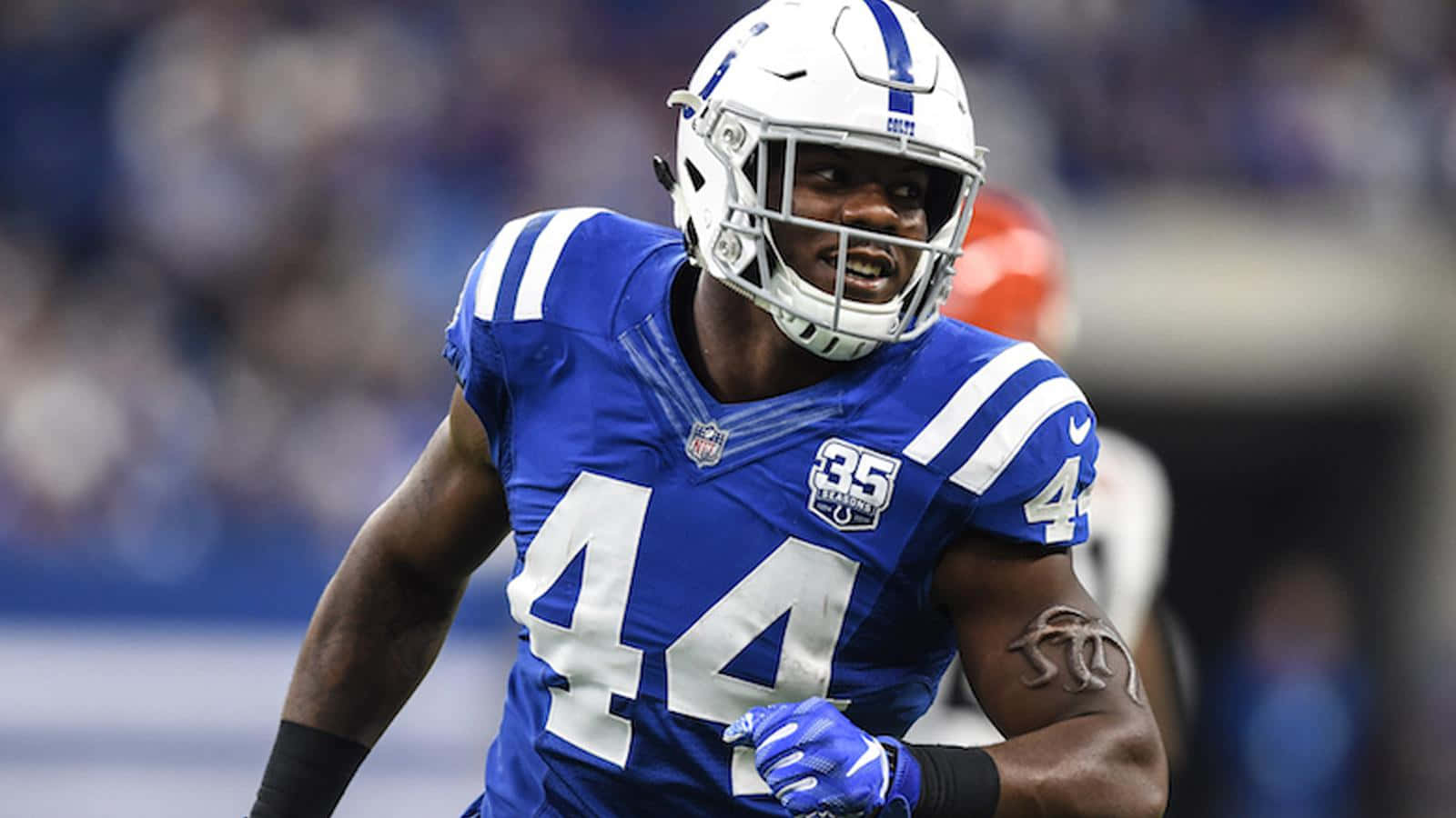 Zaire Franklin Indianapolis Colts Action Wallpaper