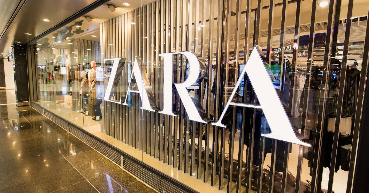 Zara Modern Trendy Store Wallpaper