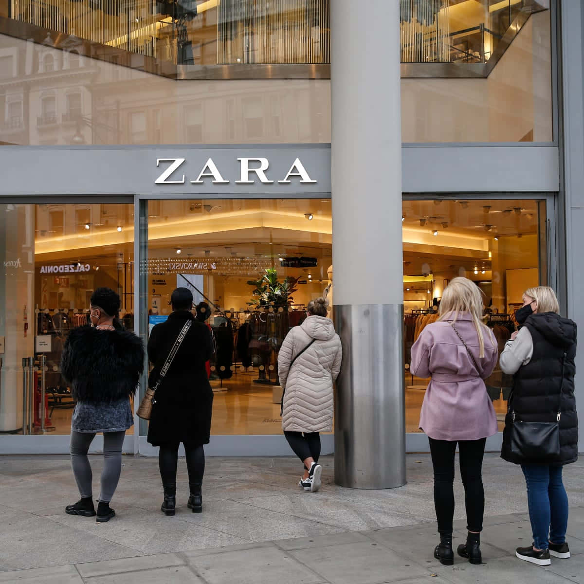 Mantenhase Estiloso Com A Zara