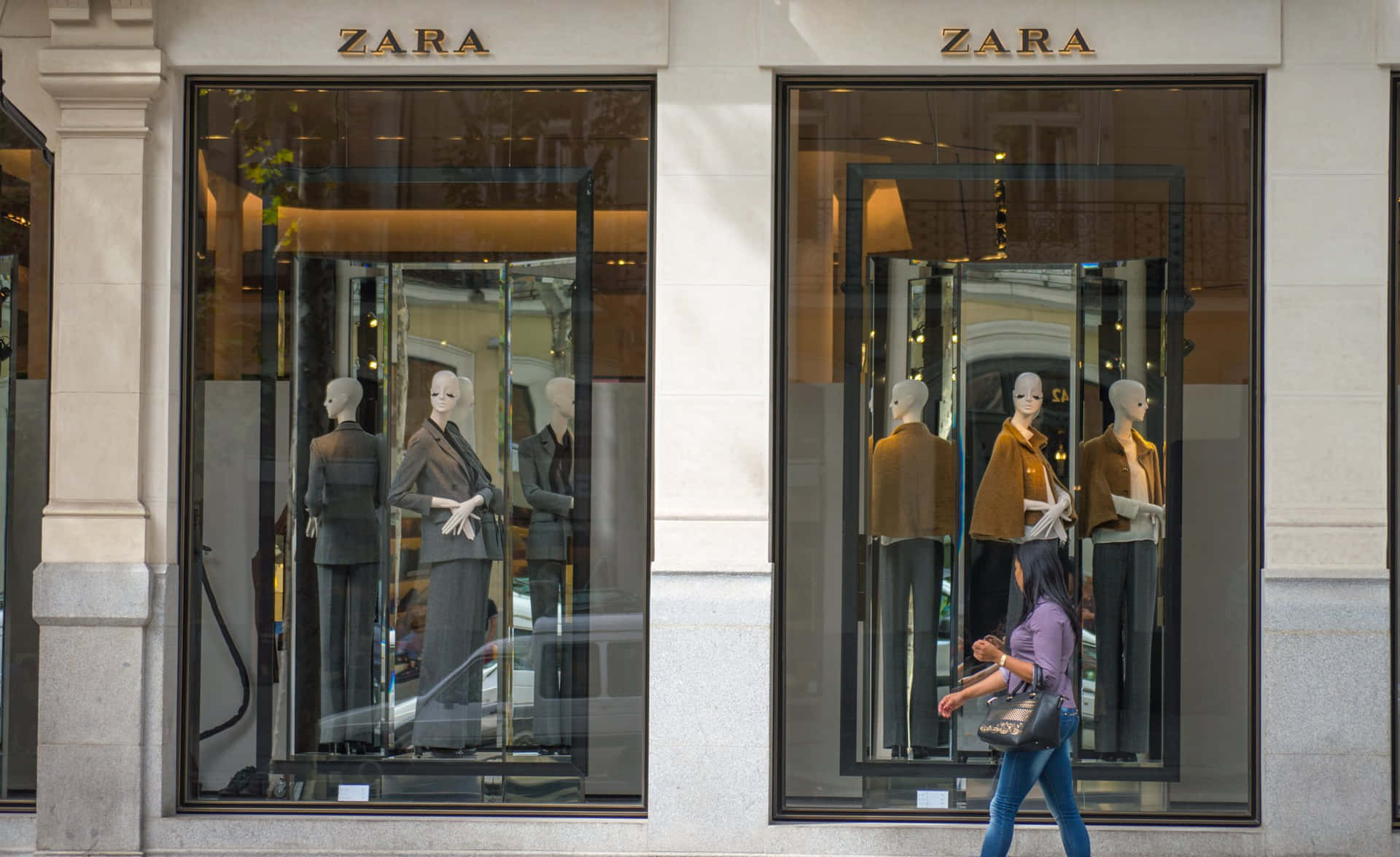 "The latest fashion trends from Zara"