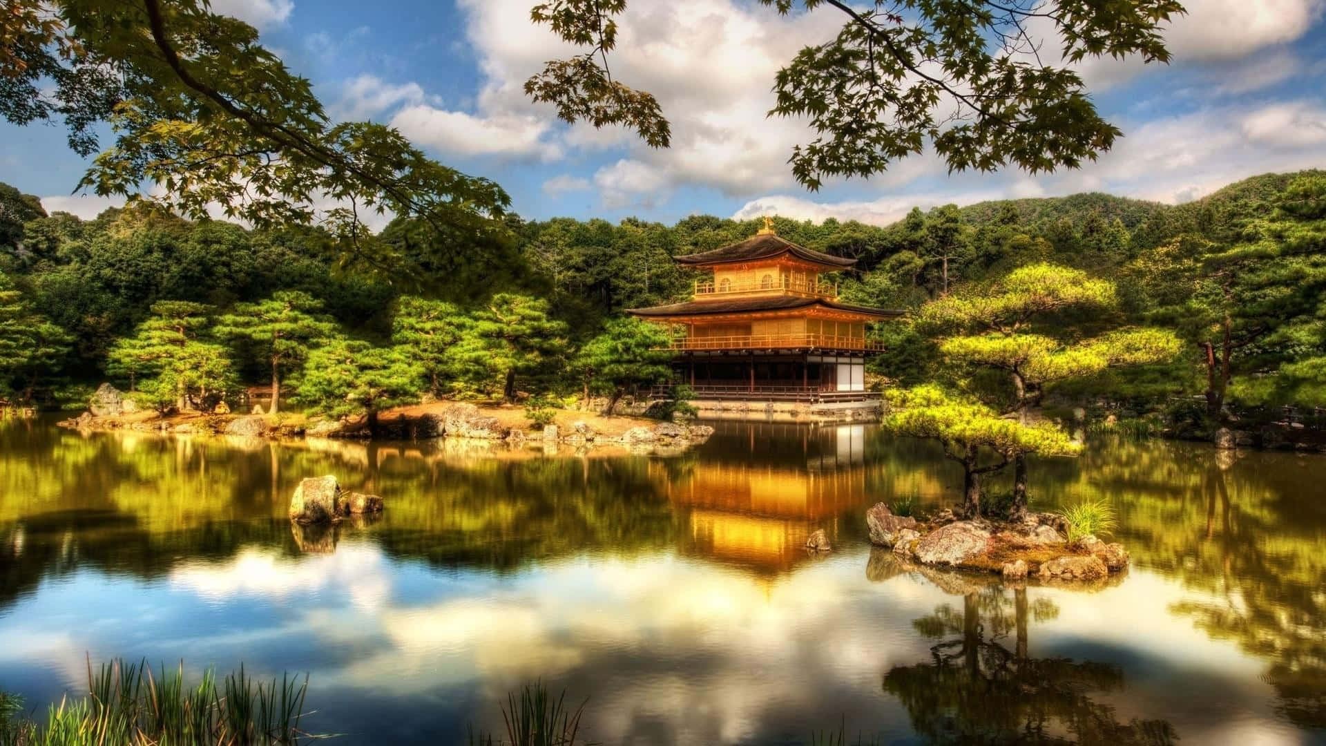 Papelde Parede Zen Para Desktop | Casa Japonesa Às Margens De Um Rio. Papel de Parede