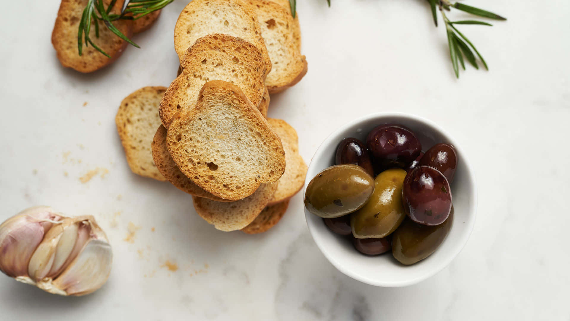 Zesty Olives For Bread Wallpaper