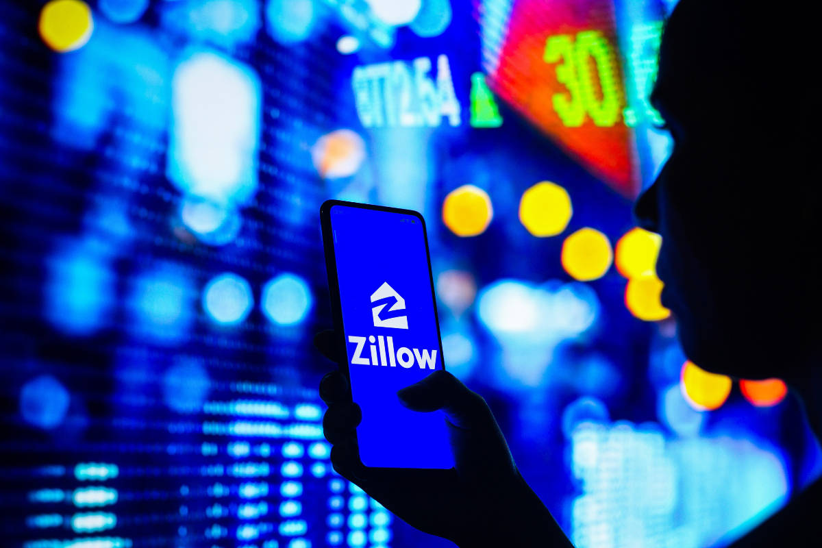 Zillow And Colorful City Lights Wallpaper