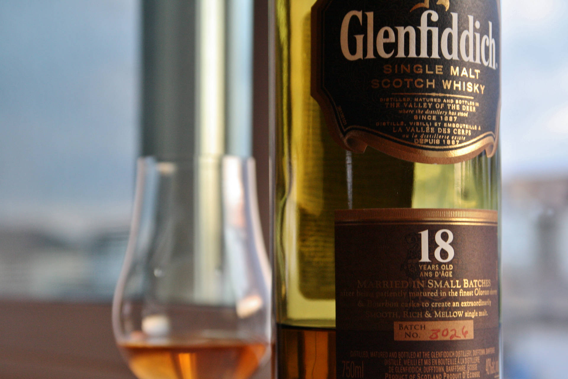 Zoomed In Glenfiddich 18 Year Old Picture