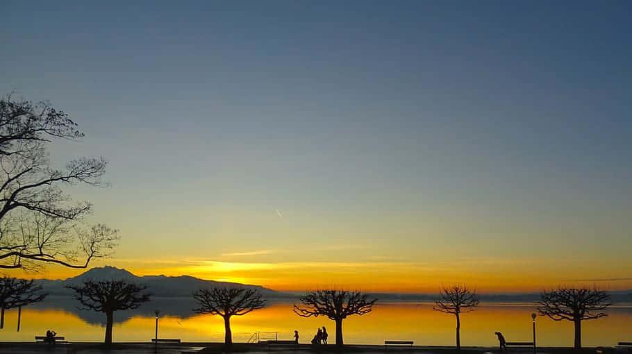 Zug Lakefront Sunset Silhouette Wallpaper