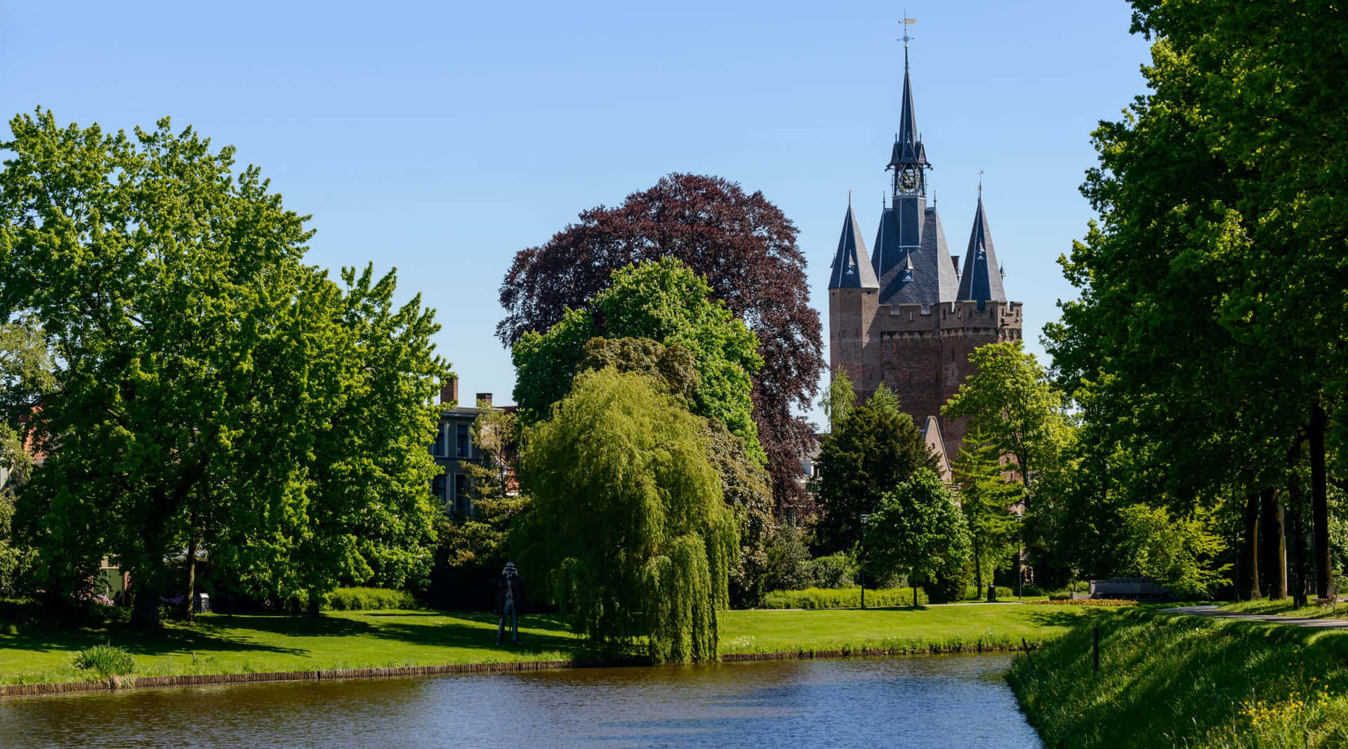 Zwolle Park Viewwith Historic Church Wallpaper