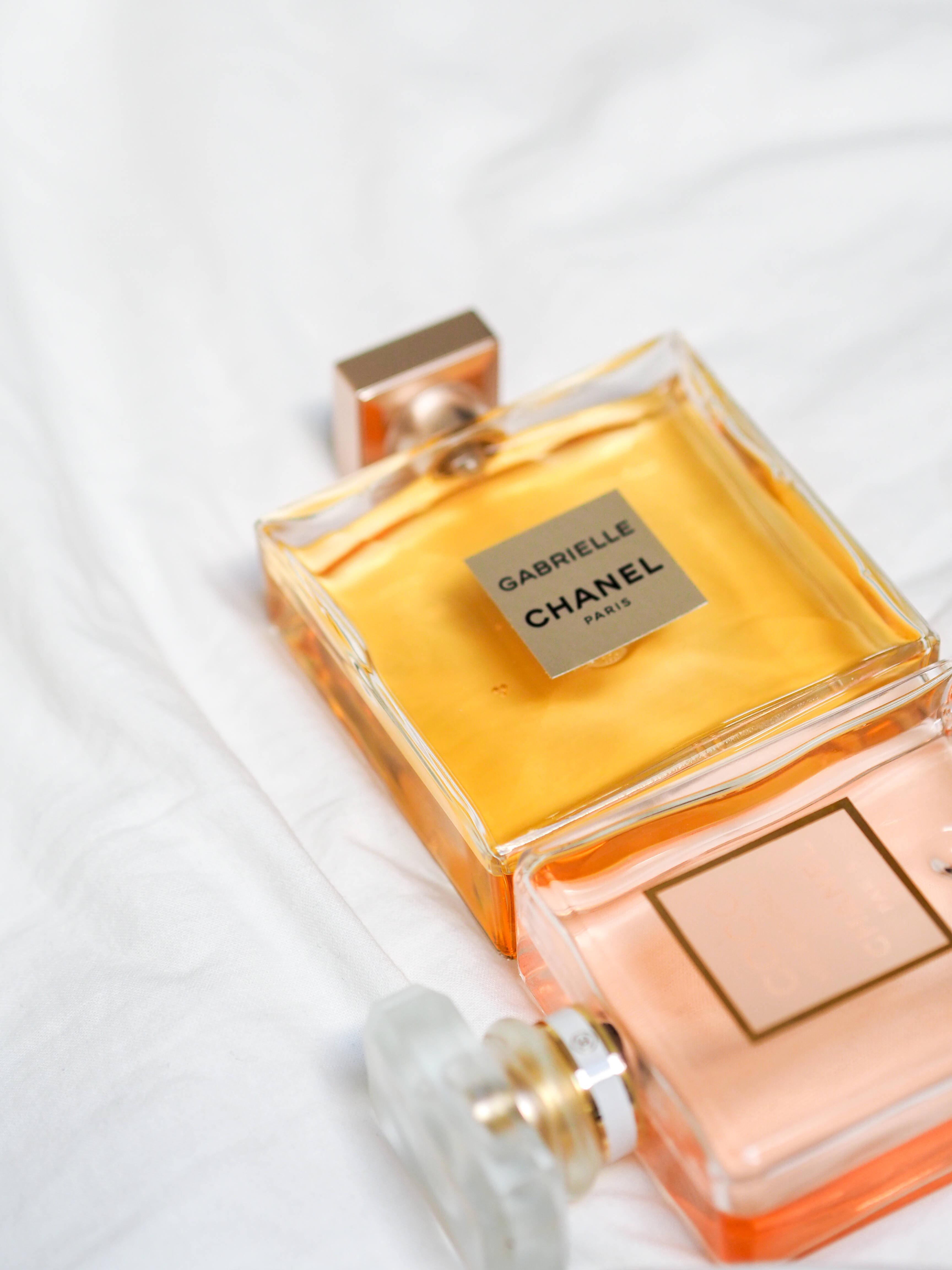 Download Captivating Ambience Surrounding Exquisite Perfumes from