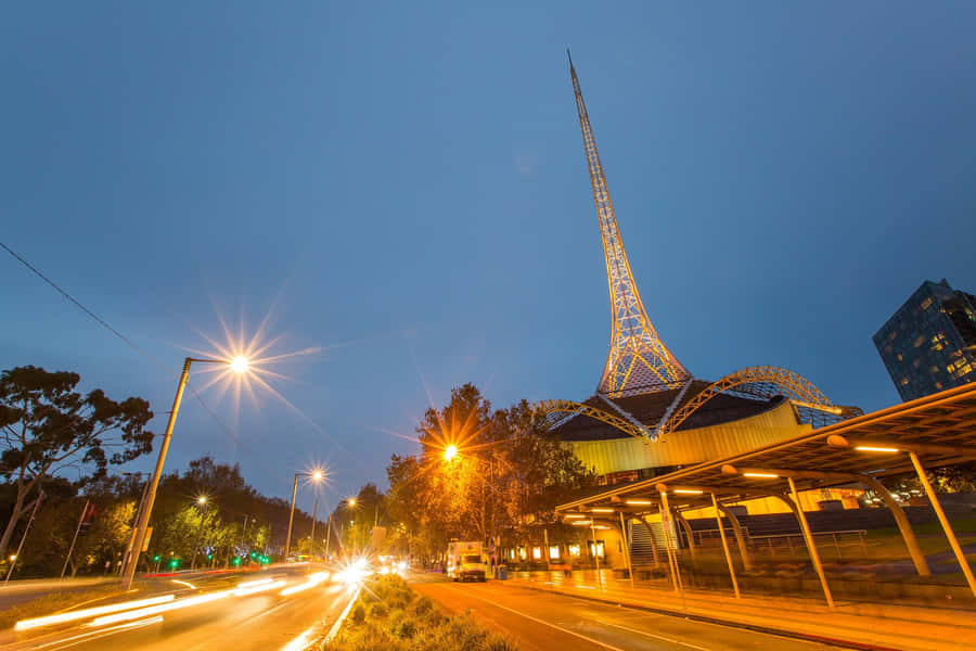 Centro de Artes de Melbourne com Espira ao Crepúsculo