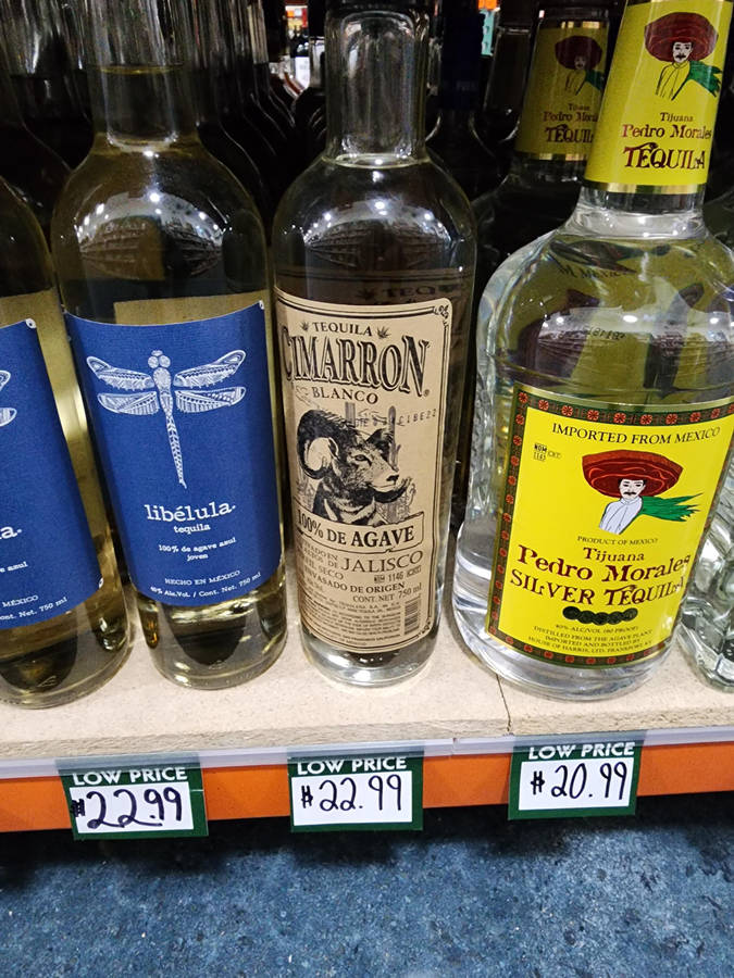 Andapå jakt efter en ny tapet till din dator eller mobil? Varför inte välja en som visar upp din favorit-tequilamärke? Här är några förslag på annat tequilamärken som konkurrerar med Juarez.