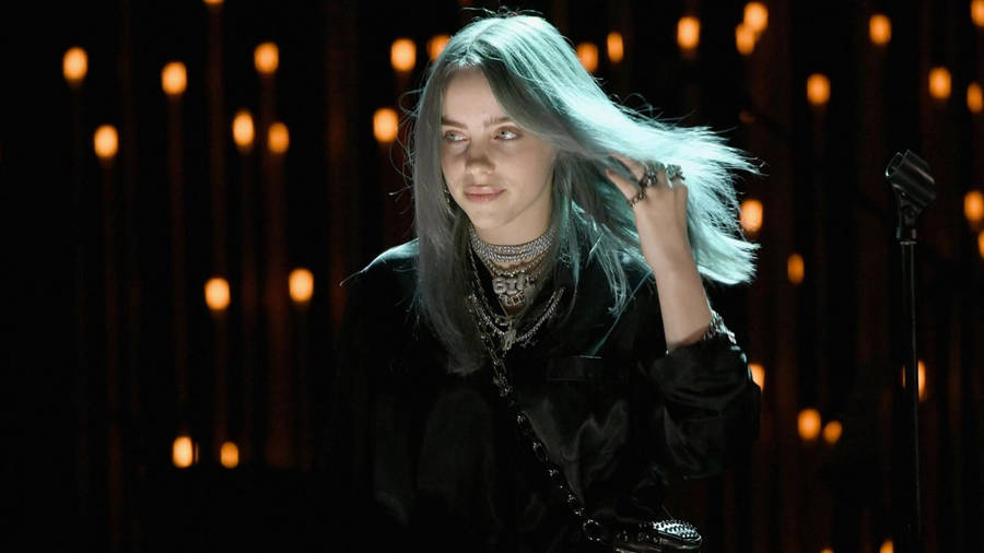 Æstetisk Billie Eilish med lys effekt Tapet.
