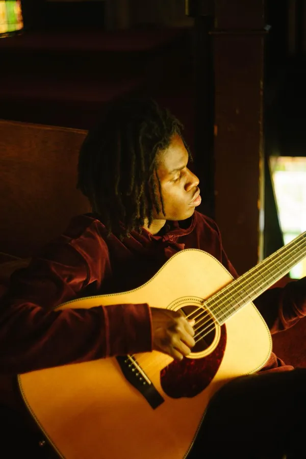 Daniel Caesar for Fender wallpaper
