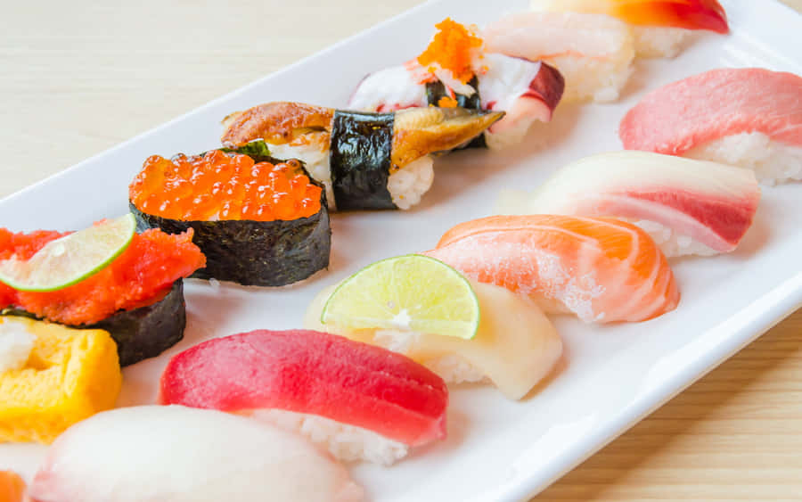Typeraf sushi med lime billede.