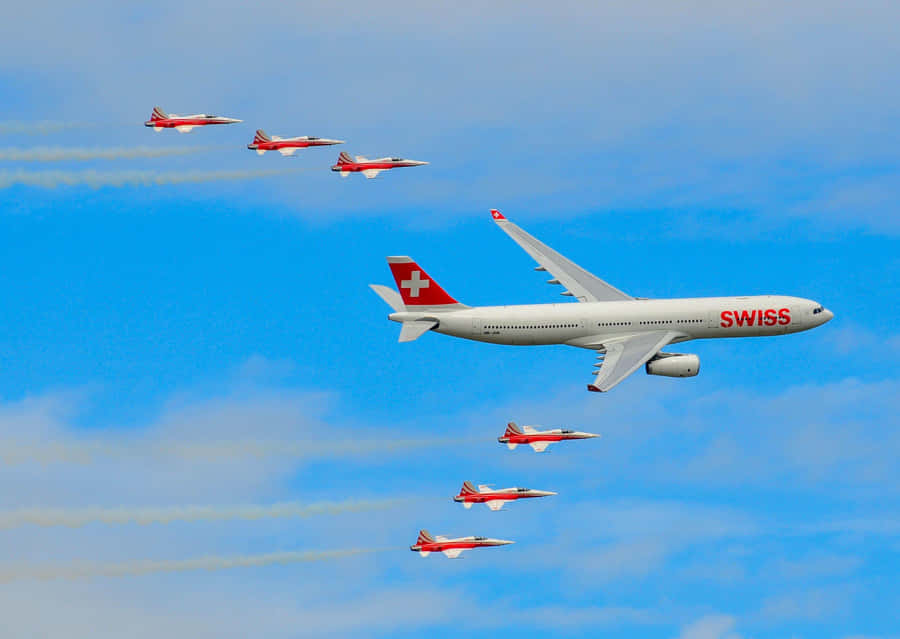 Volo in Formazione di Airbus e Jet Svizzeri