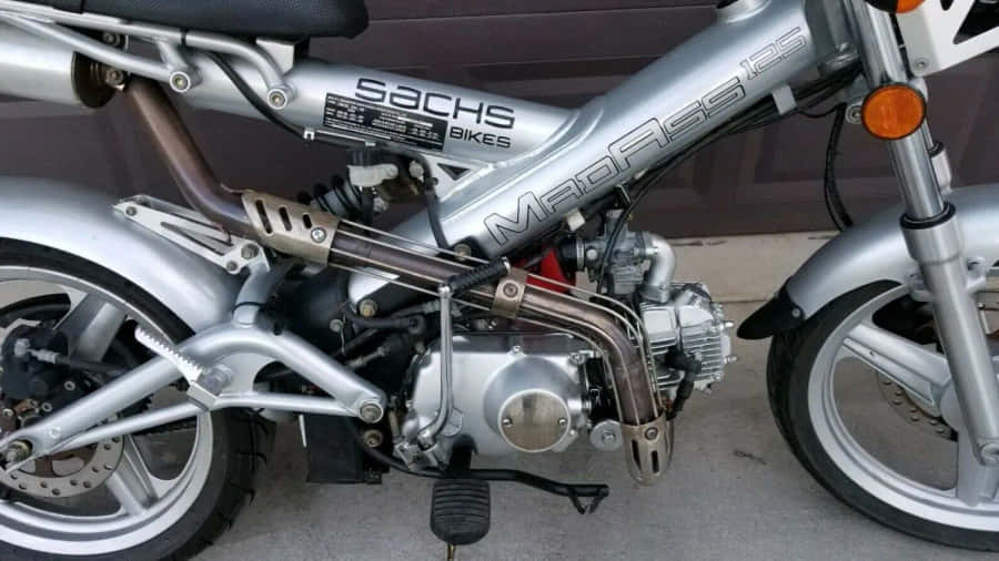 Sachs Mad Ass Motorrad Seitenansicht
