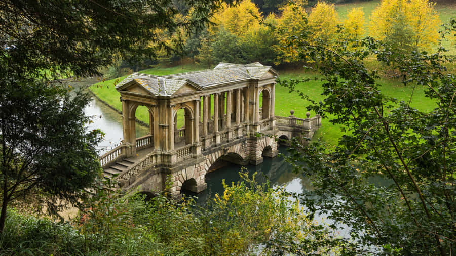 Palladiansk Bro i Höst Bath U K