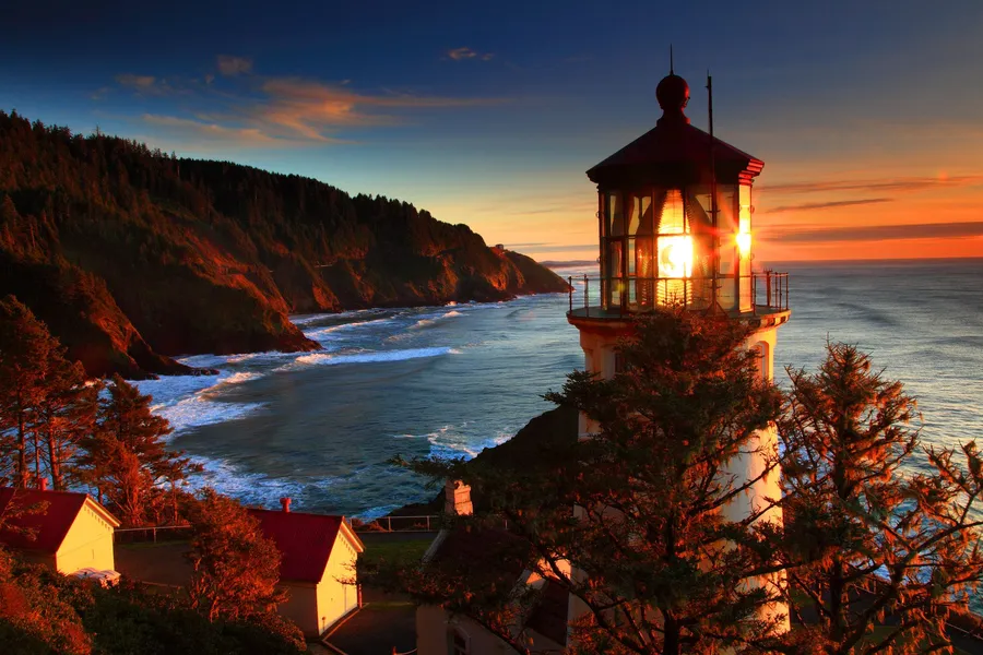 Aesthetic fall seaside wallpaper