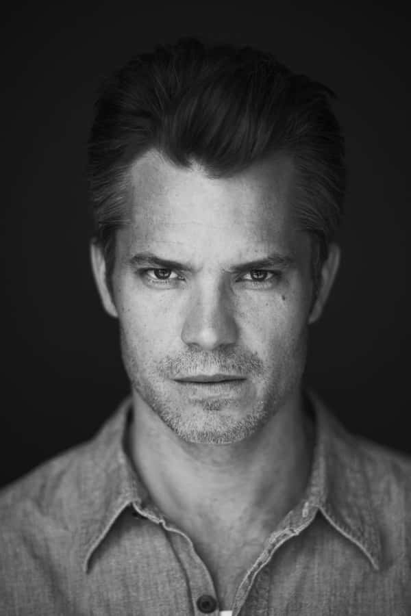 TimothyOlyphant 736 x 1104 Wallpaper.