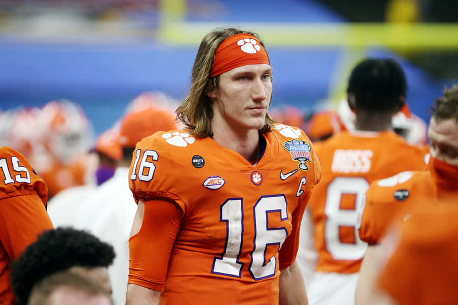 Clemson Quarterback Trevor Lawrence Feld Präsenz