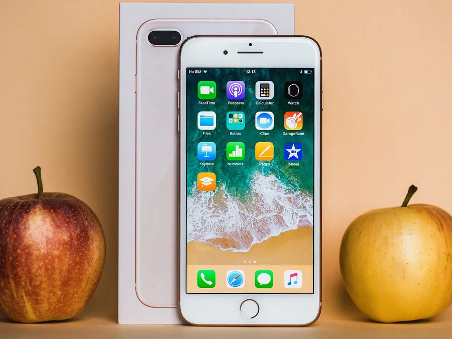 Iphone 8 With Appl