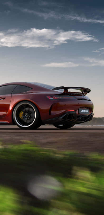 RoterMercedes mit Heckflügel Pixel 3XL AMG GT-R Hintergrund