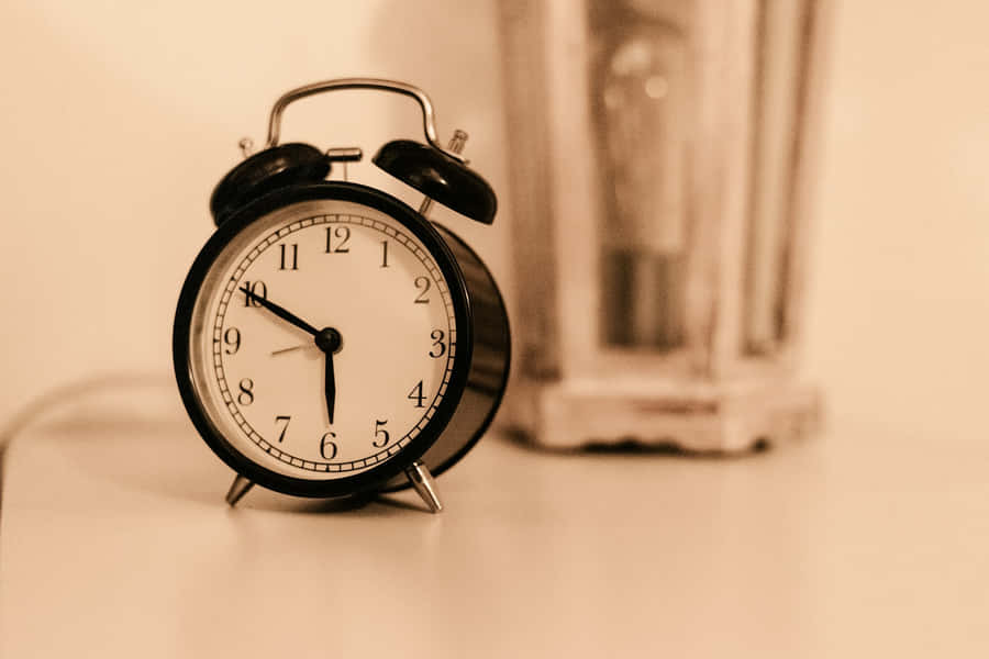Jam Alarm Vintage