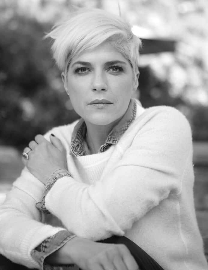 SelmaBlair 1500 x 1949 Hintergrundbild