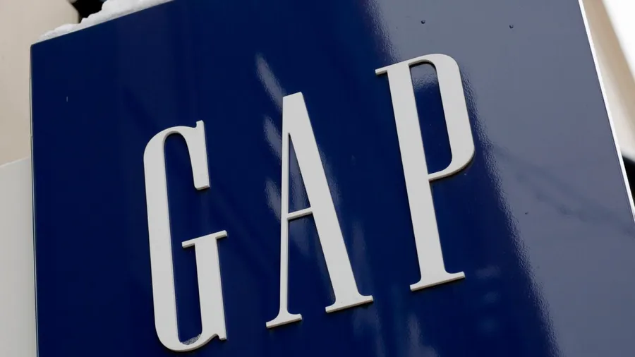 Gap Store Signage wallpaper