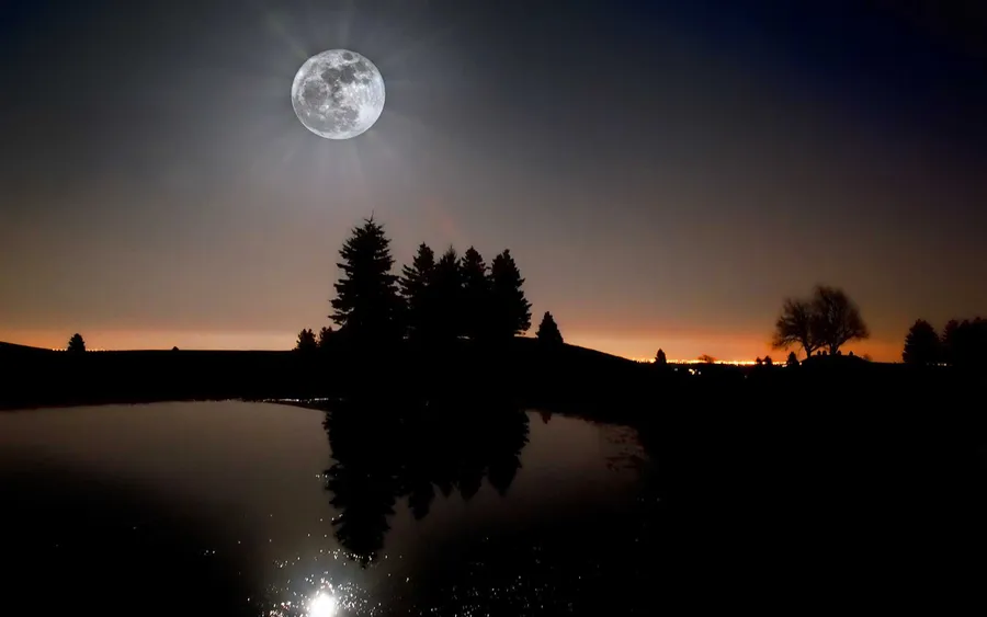 Cool Moon