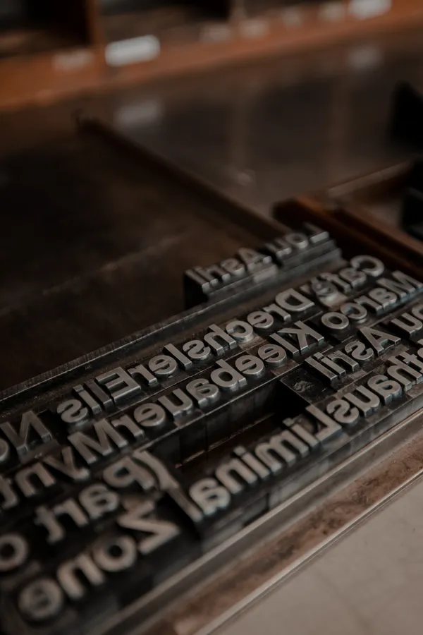 Letterpress newspaper font wallpaper