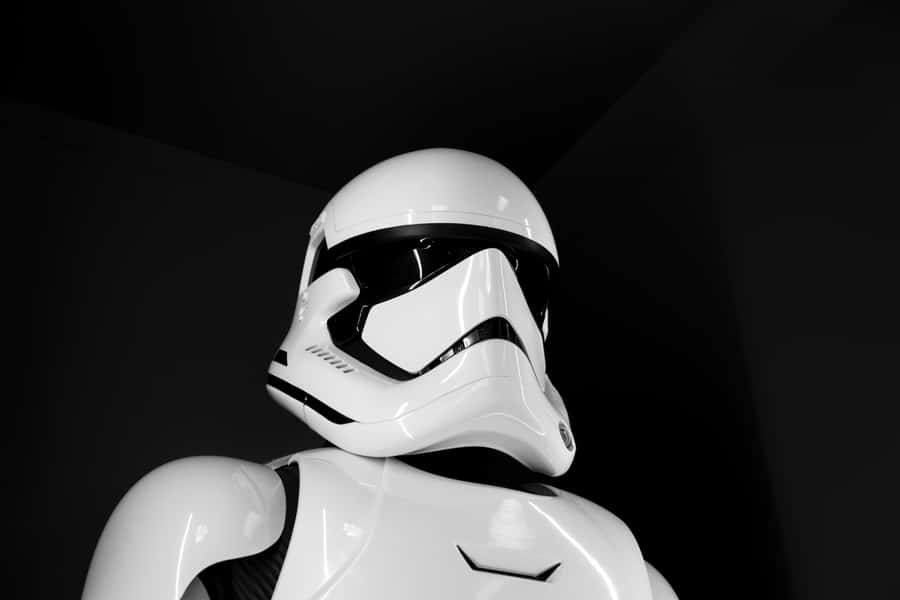 Ritratto di Stormtrooper su Sfondo Nero