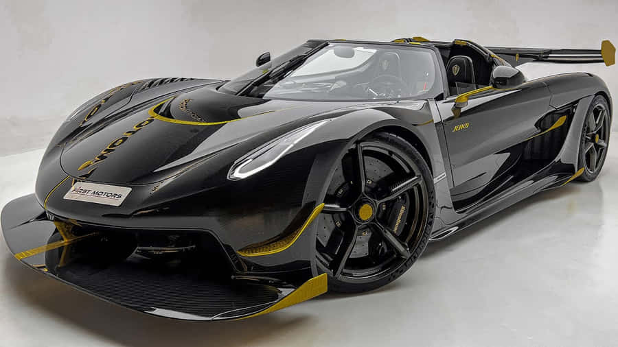 Koenigsegg Jesko Schwarz mit Gelben Akzenten