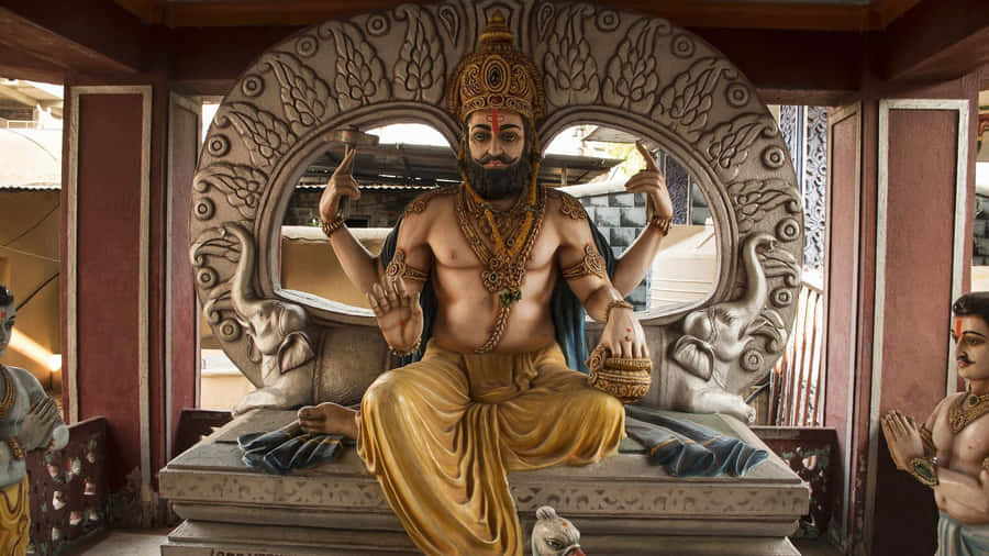 Vishwakarma Statue i Tempel