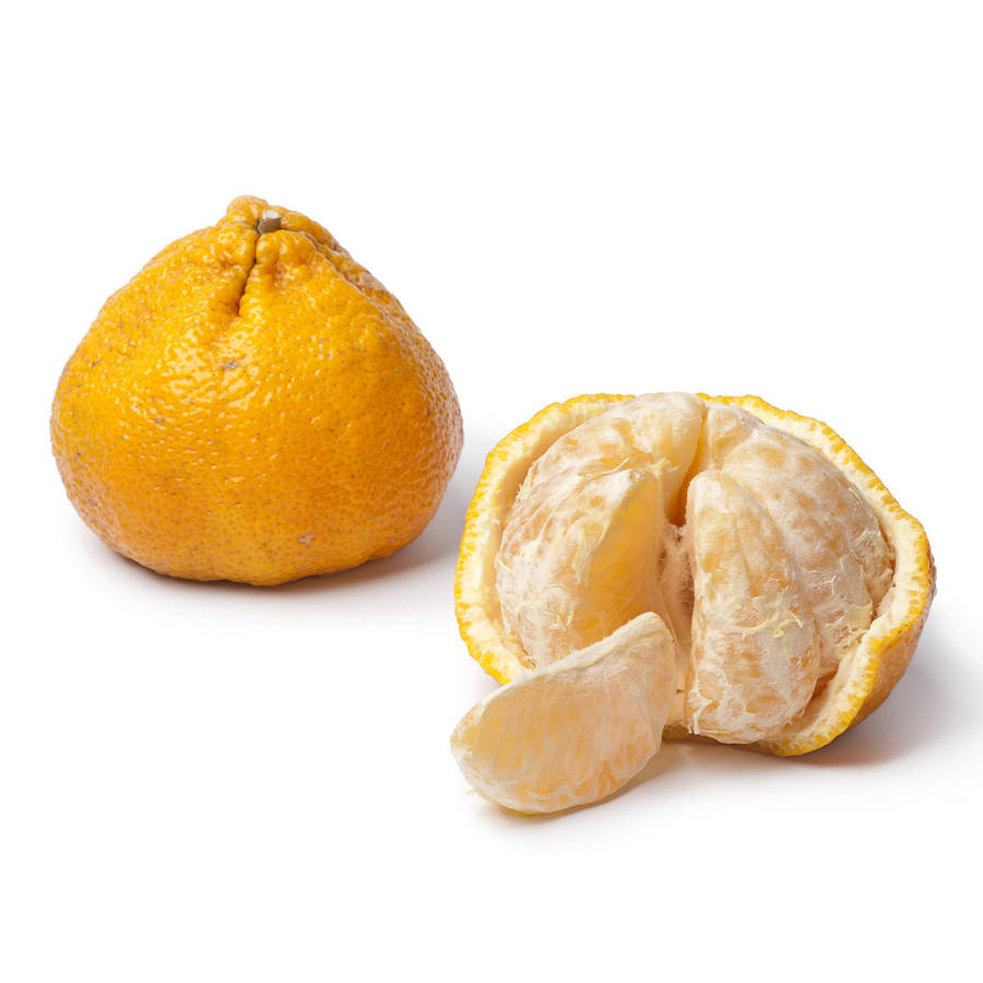 "TangeloHalf Peeled Fruit" could be translated into Swedish as "Halvskalad tangelo". This phrase could potentially be used as a name or description for a computer or mobile wallpaper featuring an image of a tangelo (a hybrid fruit between a tangerine and a grapefruit) that has been partially peeled.