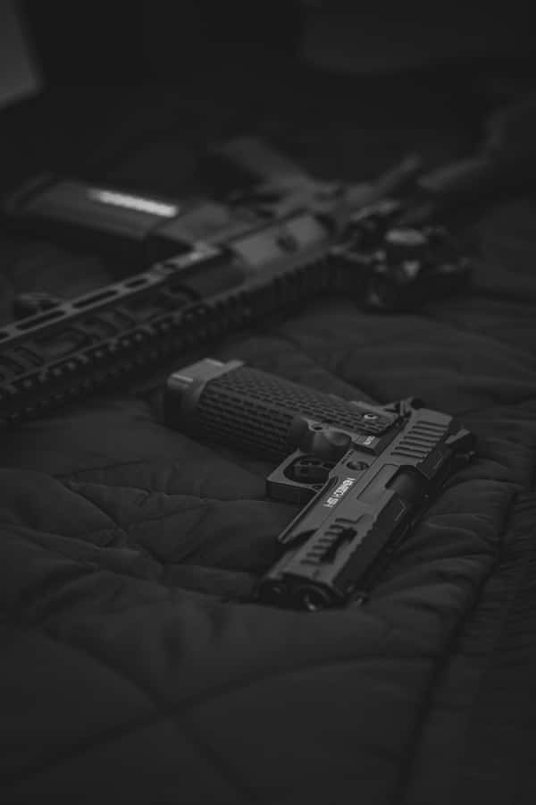 GhettoHood To Guns.