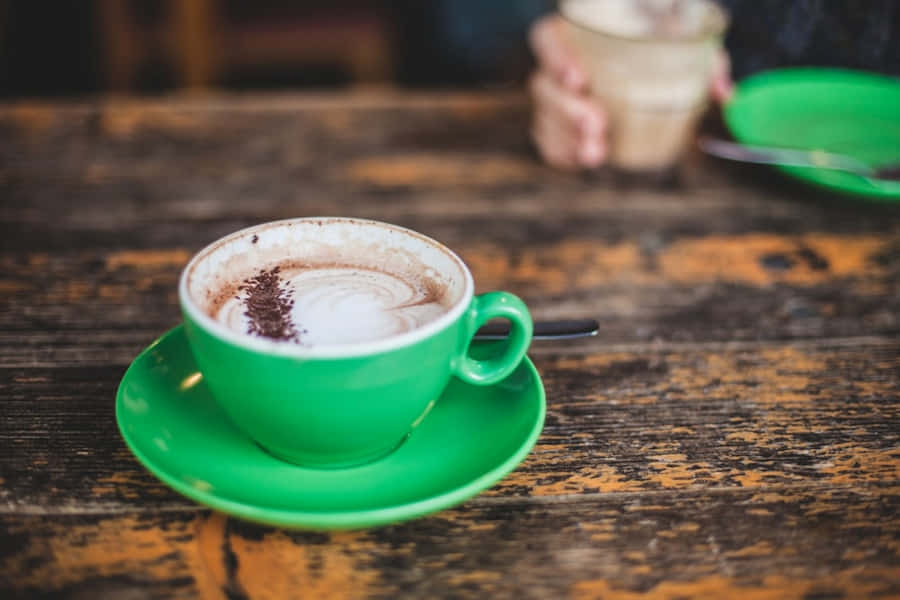 StartenSie Ihren Tag richtig mit einer Tasse Kaffee.