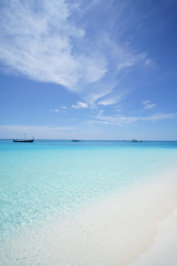 ErhellenSie Ihren Tag mit einer lebendigen himmelblauen Aussicht