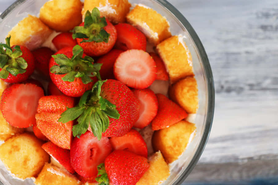 Ciotola di Dessert con Fragole e Twinkies