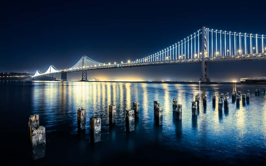 Hintergrundmit einer Brücke