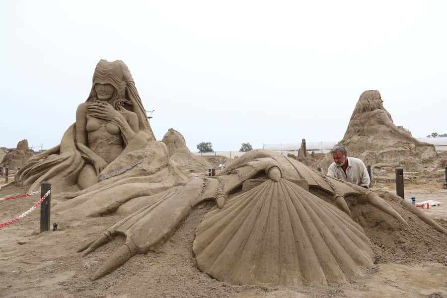 esculturasde areia em um deserto