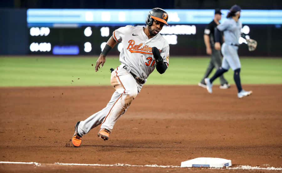 Cedric Mullins Baseball Aktion beim Basenlaufen