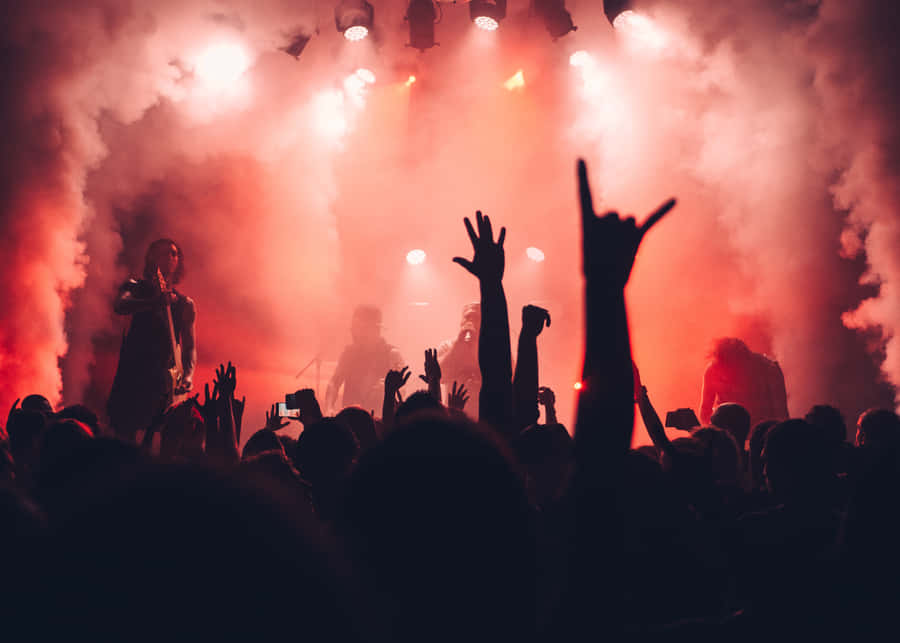 Imagensdo show de rock Smoke On Stage para papel de parede do computador ou celular.