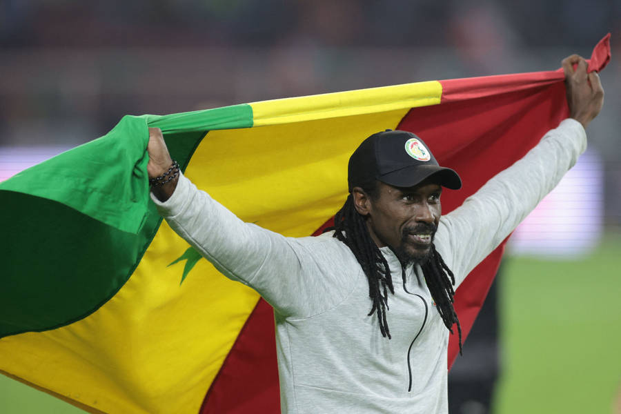 Download Aliou Cissé Senegal Football Coach Wallpaper