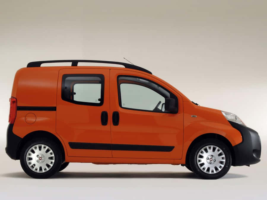 FiatFiorino elegante ed efficiente in azione.