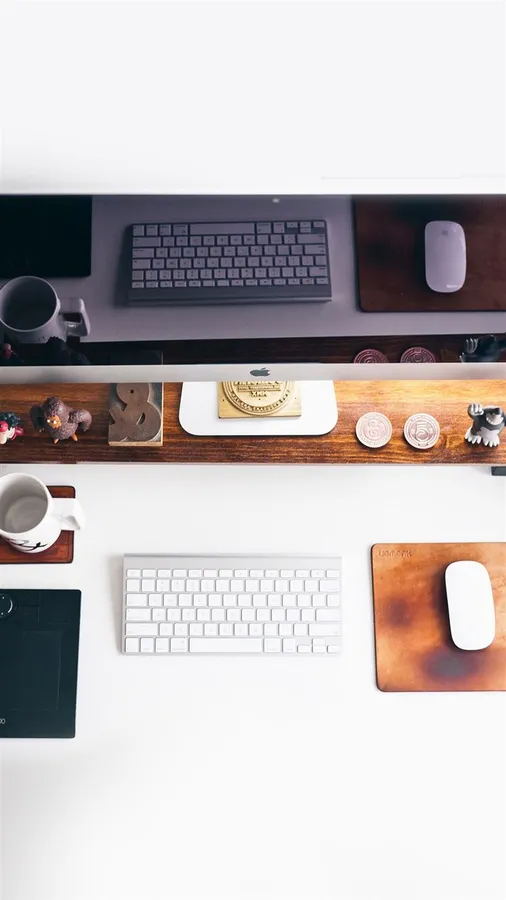 Organized iPhone Desk