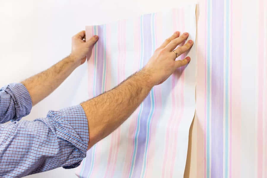 Un'installazioneartistica vibrante e avvincente realizzata da un artista locale