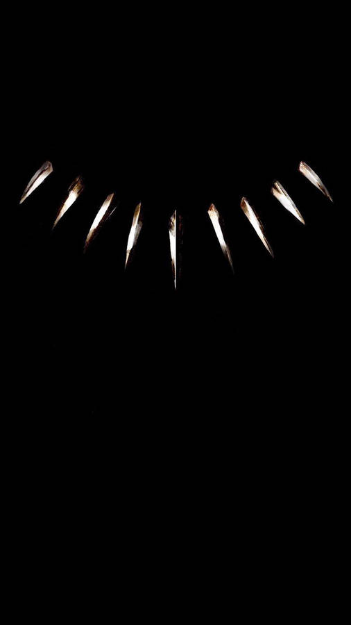 Download Black Panther Wakanda Forever Claw Necklace Wallpaper